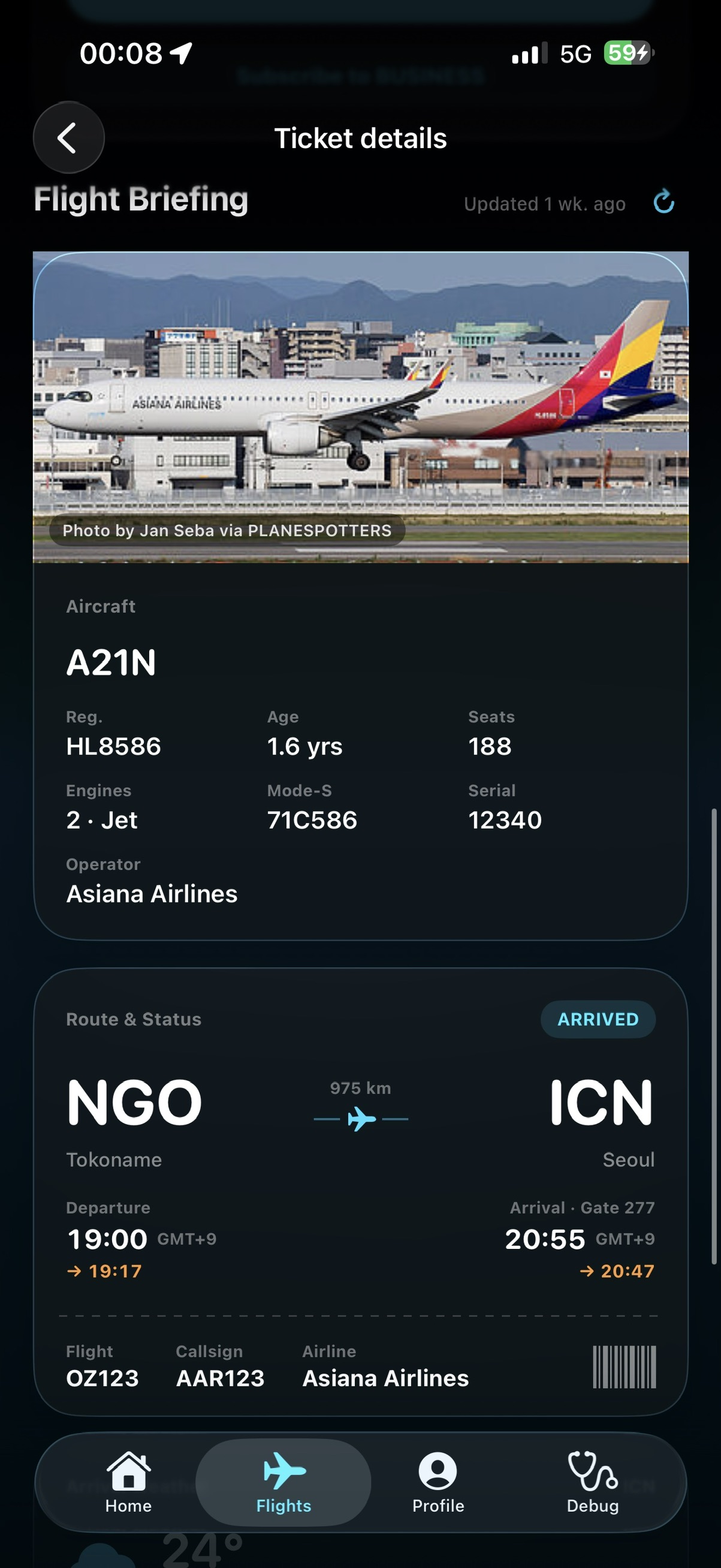 Aircraft details for Asiana Airlines A321neo HL8586 with a real aircraft photo